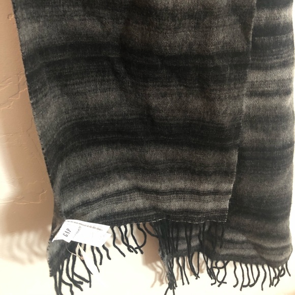 Gap Wool scarf - Picture 3 of 4